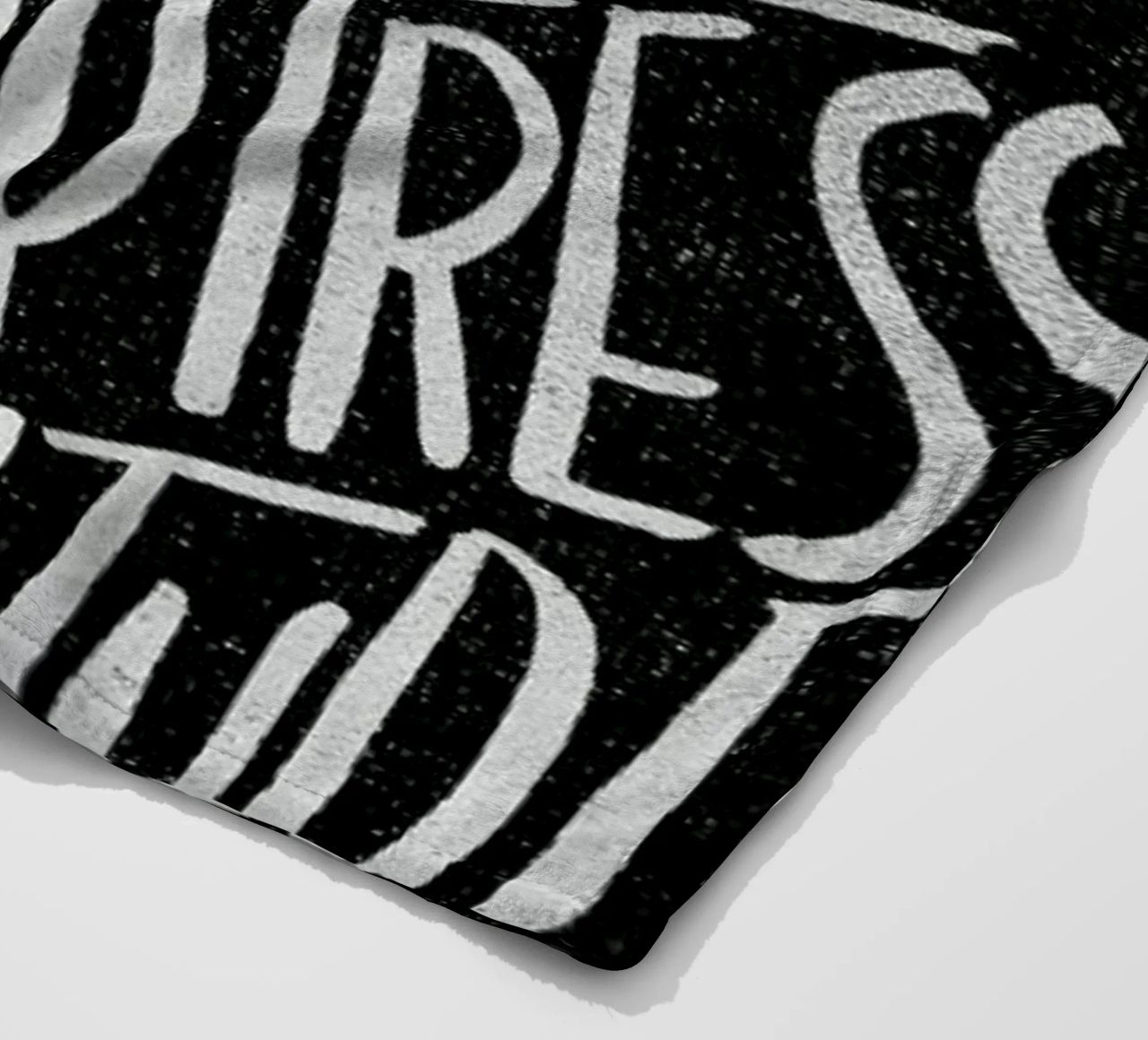 Pursue Adventure coperta in pile da Matthew Taylor Wilson