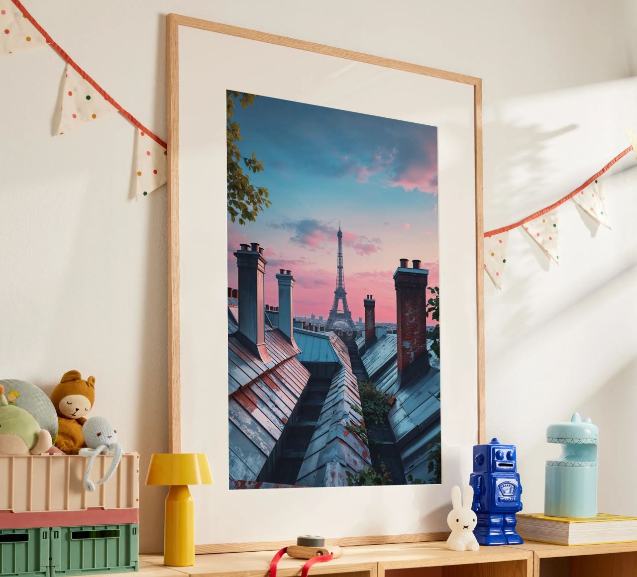Rooftop Views of the Eiffel Tower at Sunset poster con telaio in plastica da AlbertKlee