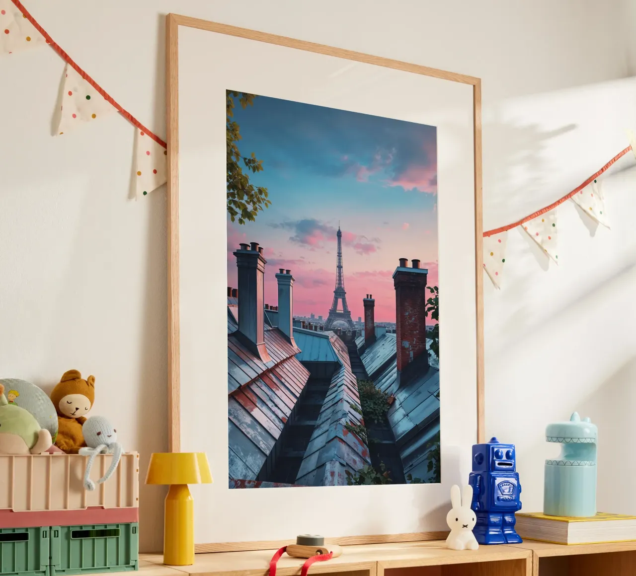 Rooftop Views of the Eiffel Tower at Sunset poster con marco de plástico de AlbertKlee