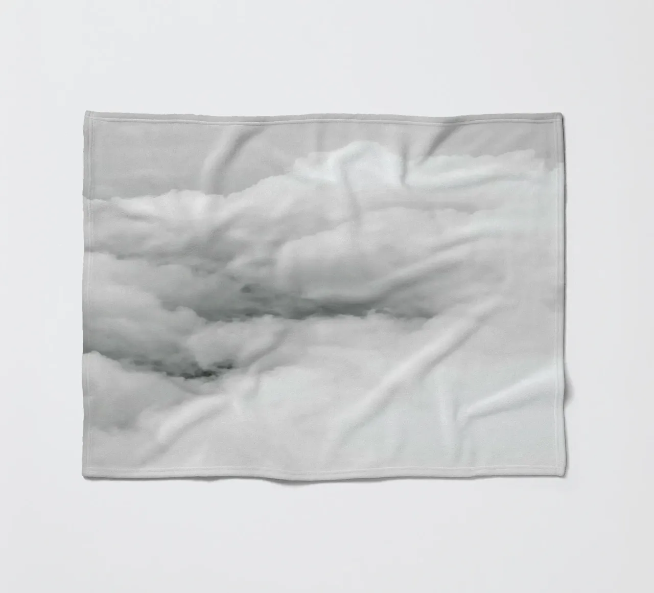 Above the Clouds coperta in pile da Chris Abatzis