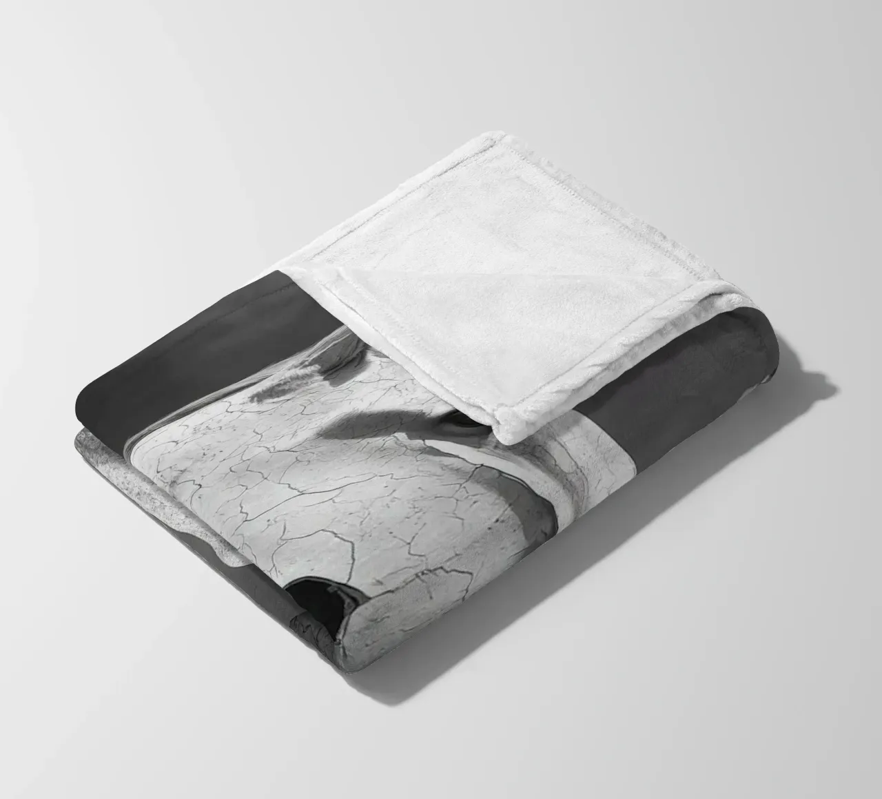 Broken Fleecedecke von Art Unleashed