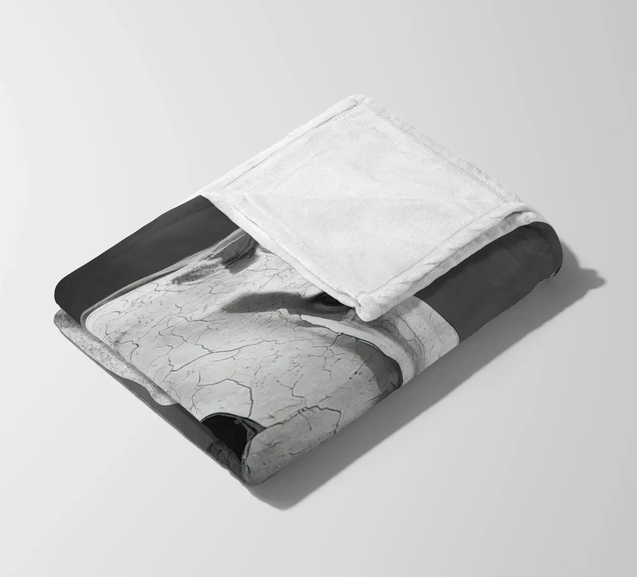 Broken Fleecedecke von Art Unleashed