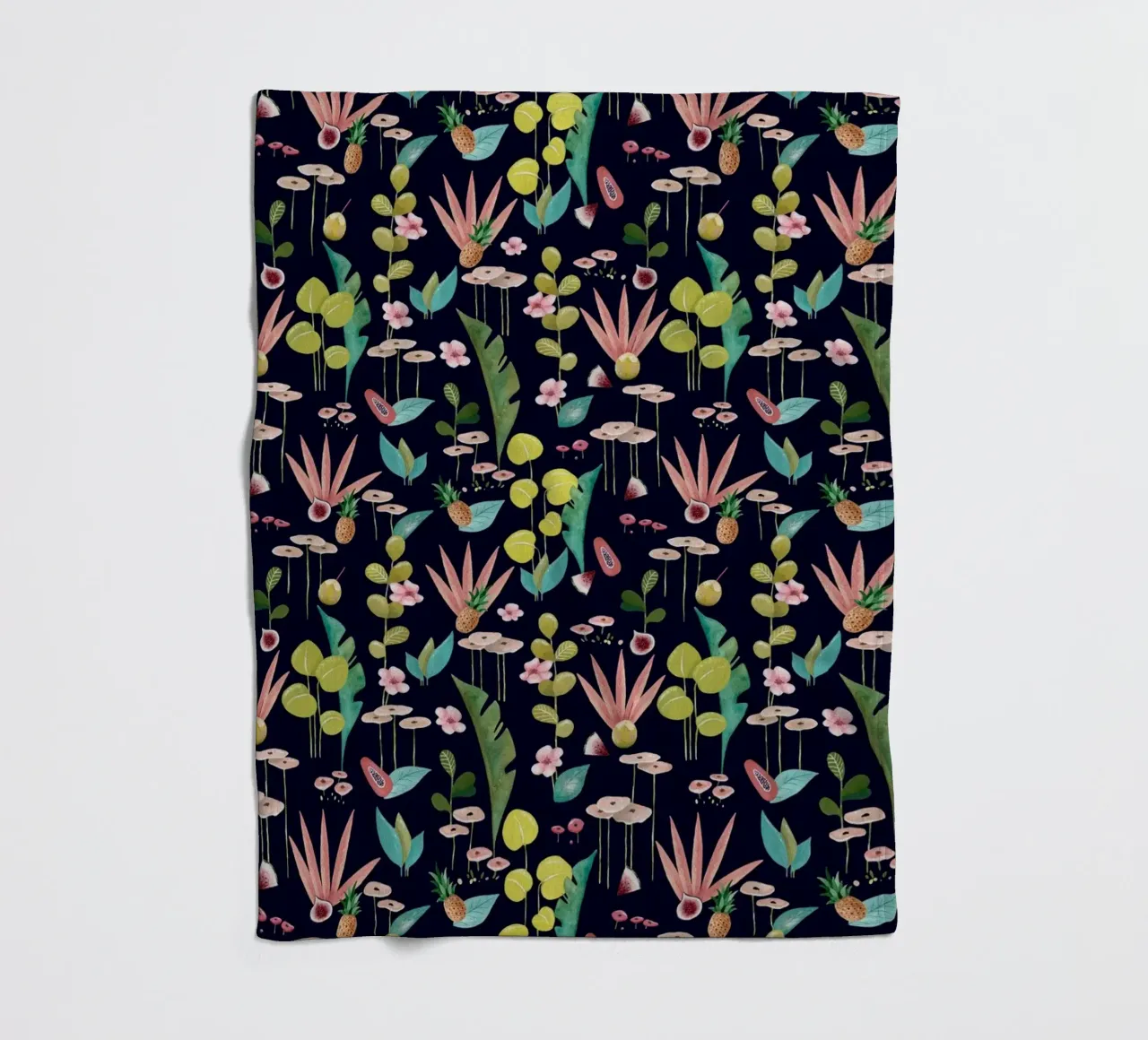 Fantom Fifi Art - Tropische Frische Navy fleece blanket by The Artcircle