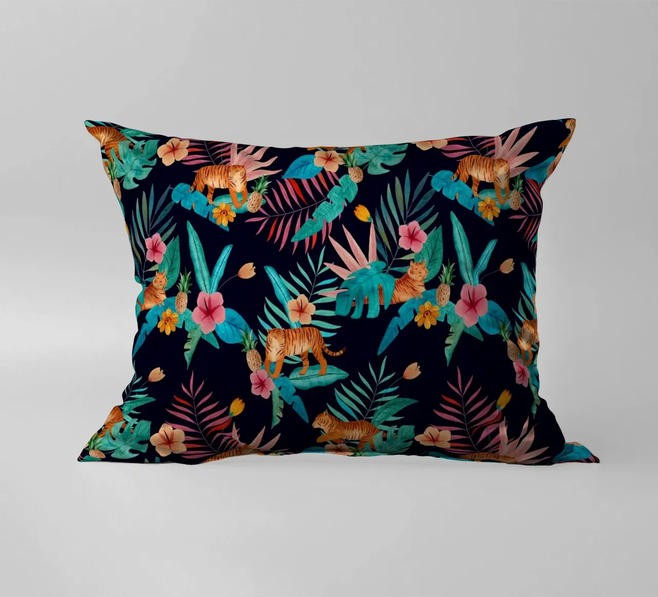 Fantom Fifi Art - Tropischer Tiger Navy cuscino da The Artcircle