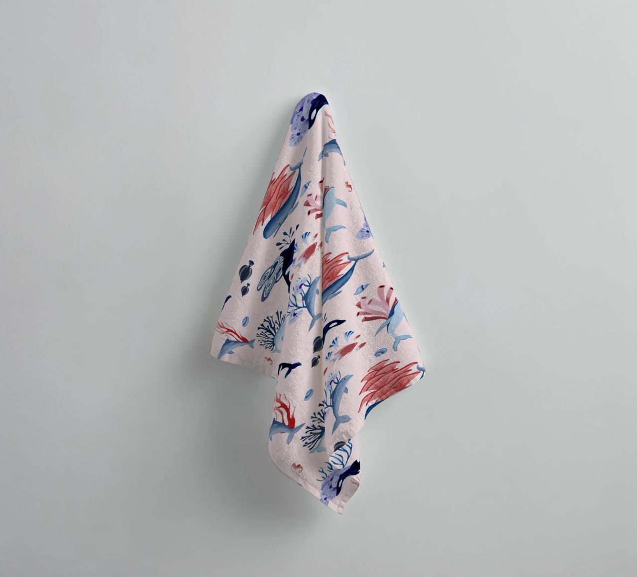 Fantom Fifi Art - Unterwasser Korallen towel by The Artcircle