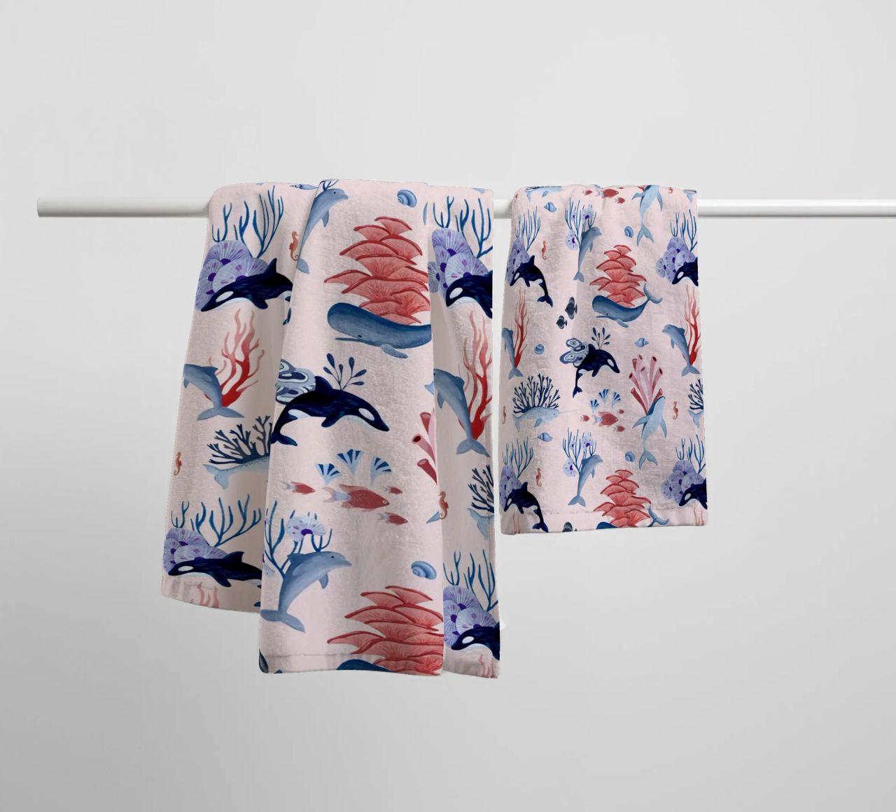 Fantom Fifi Art - Unterwasser Korallen towel by The Artcircle