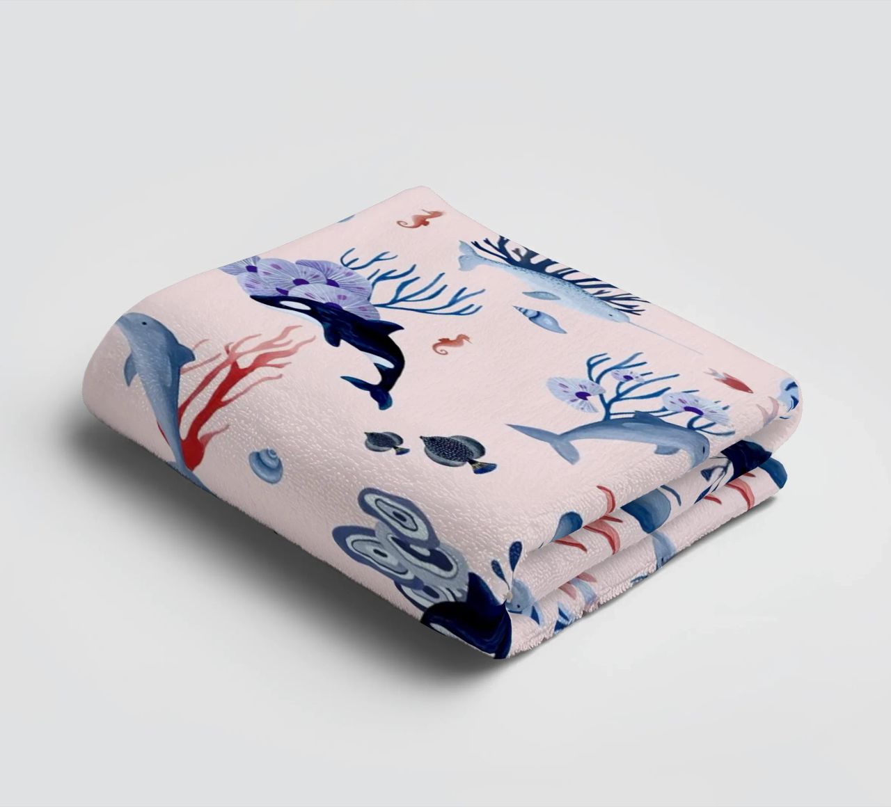 Fantom Fifi Art - Unterwasser Korallen towel by The Artcircle