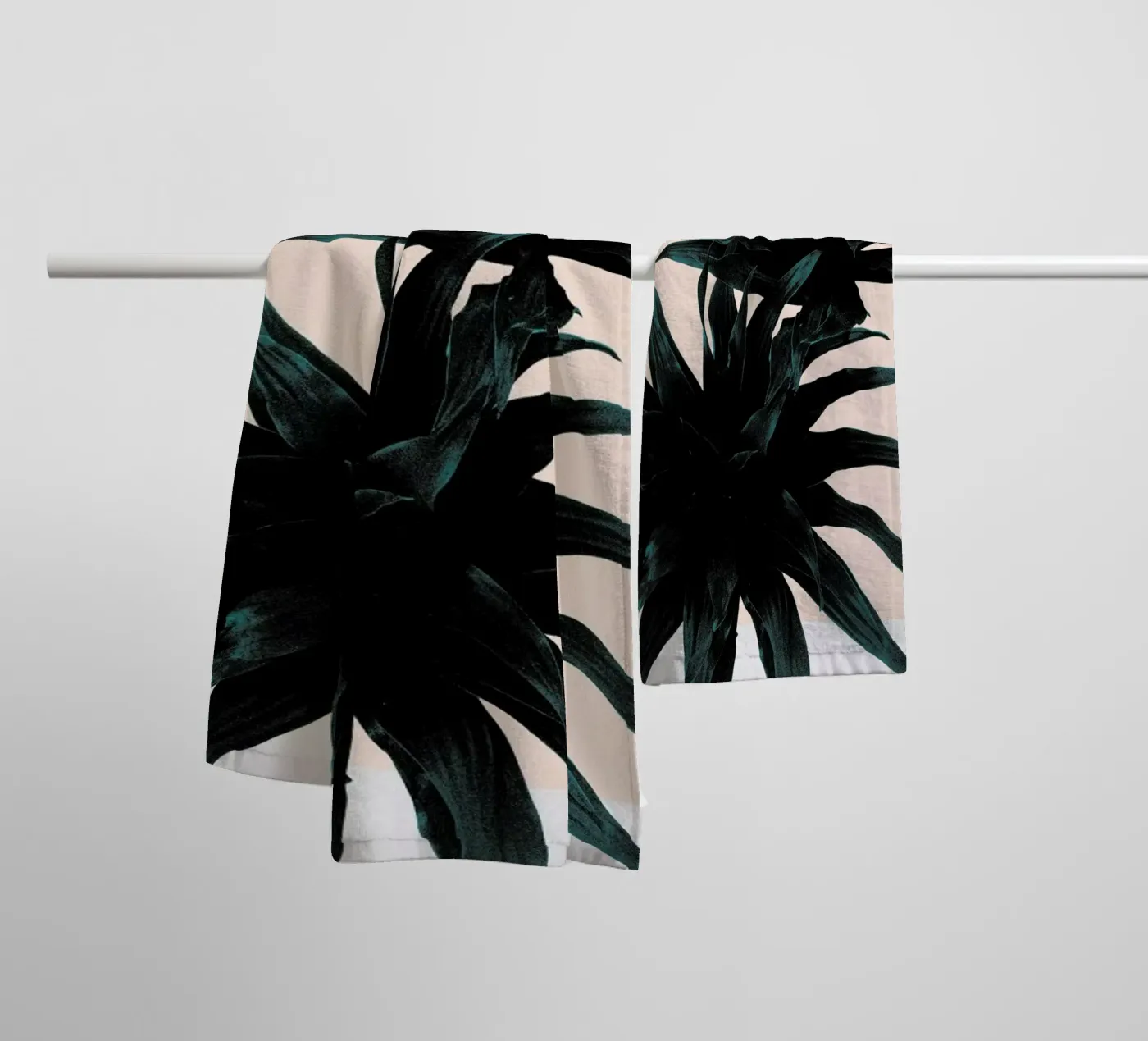 Fly Away towel by Hanna Kastl-Lungberg