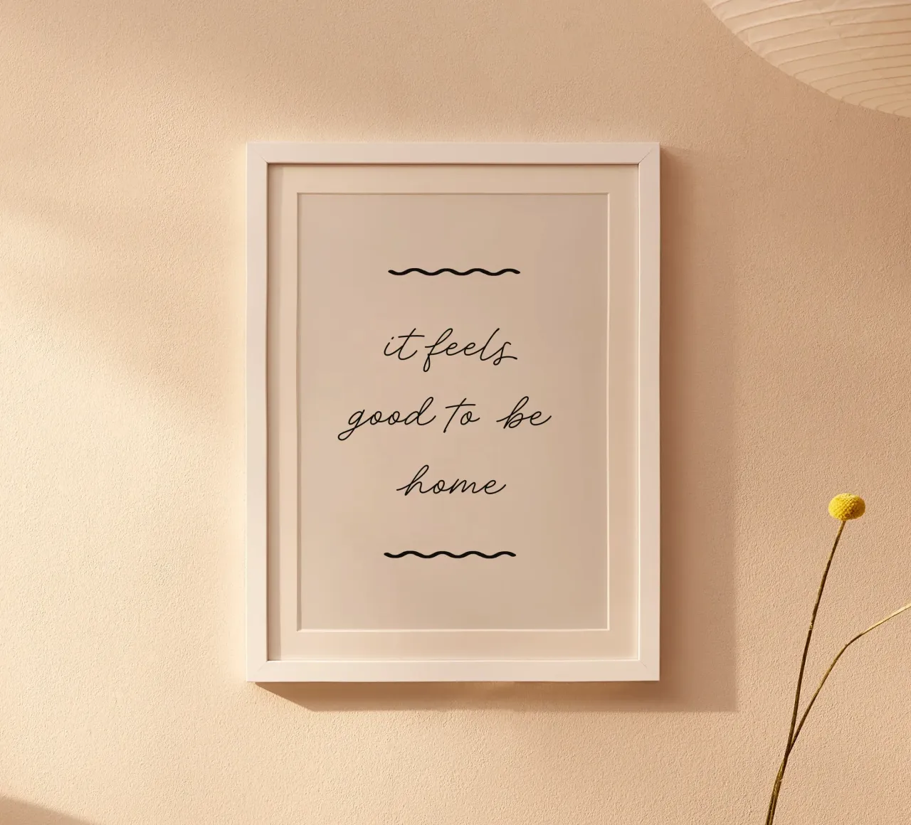 È bello essere a casa poster con telaio in plastica da Ayleen