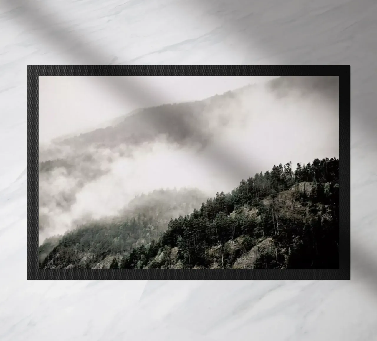 Misty Mountains zerbino da Chris Abatzis