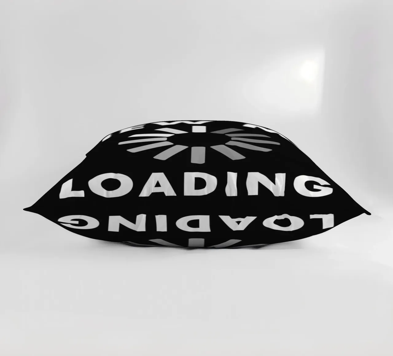 New Me Loading cuscino da WORD & WONDER