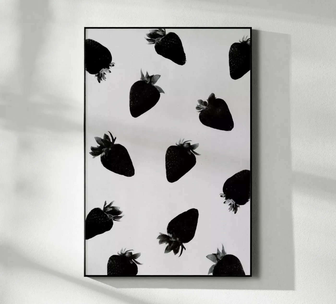 Black Strawberries plexiglass da STUDIO LEEMO