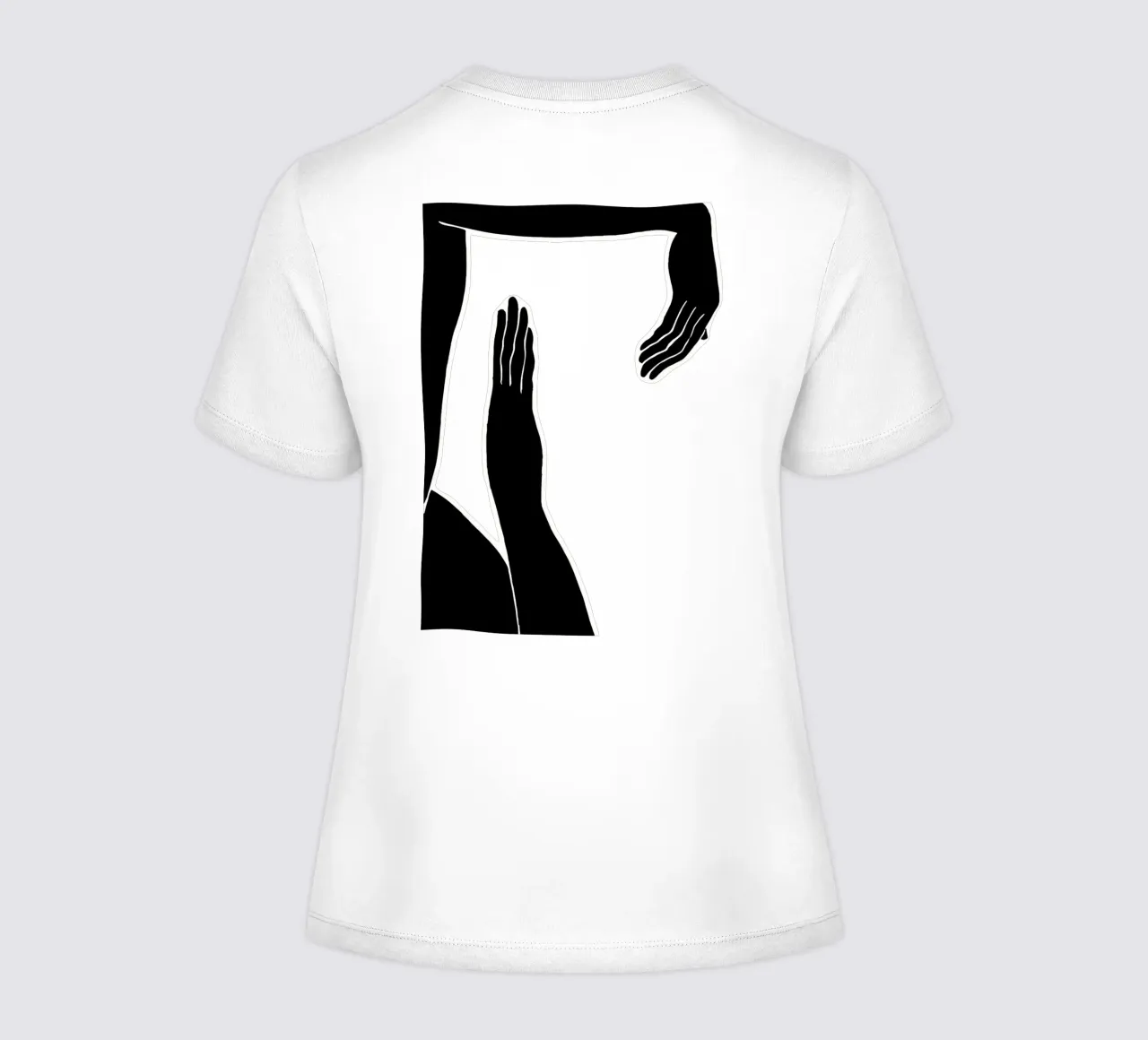 Schaduwen aanraken: Abstracte handgebaren in zwart-wit dames t-shirt getailleerd van Kunst und Kontrast