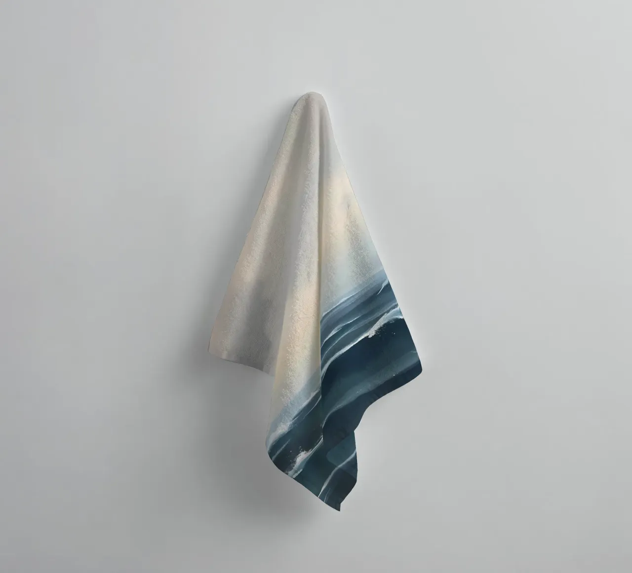 Gelassener Sturm Handtuch von Artistic-shop