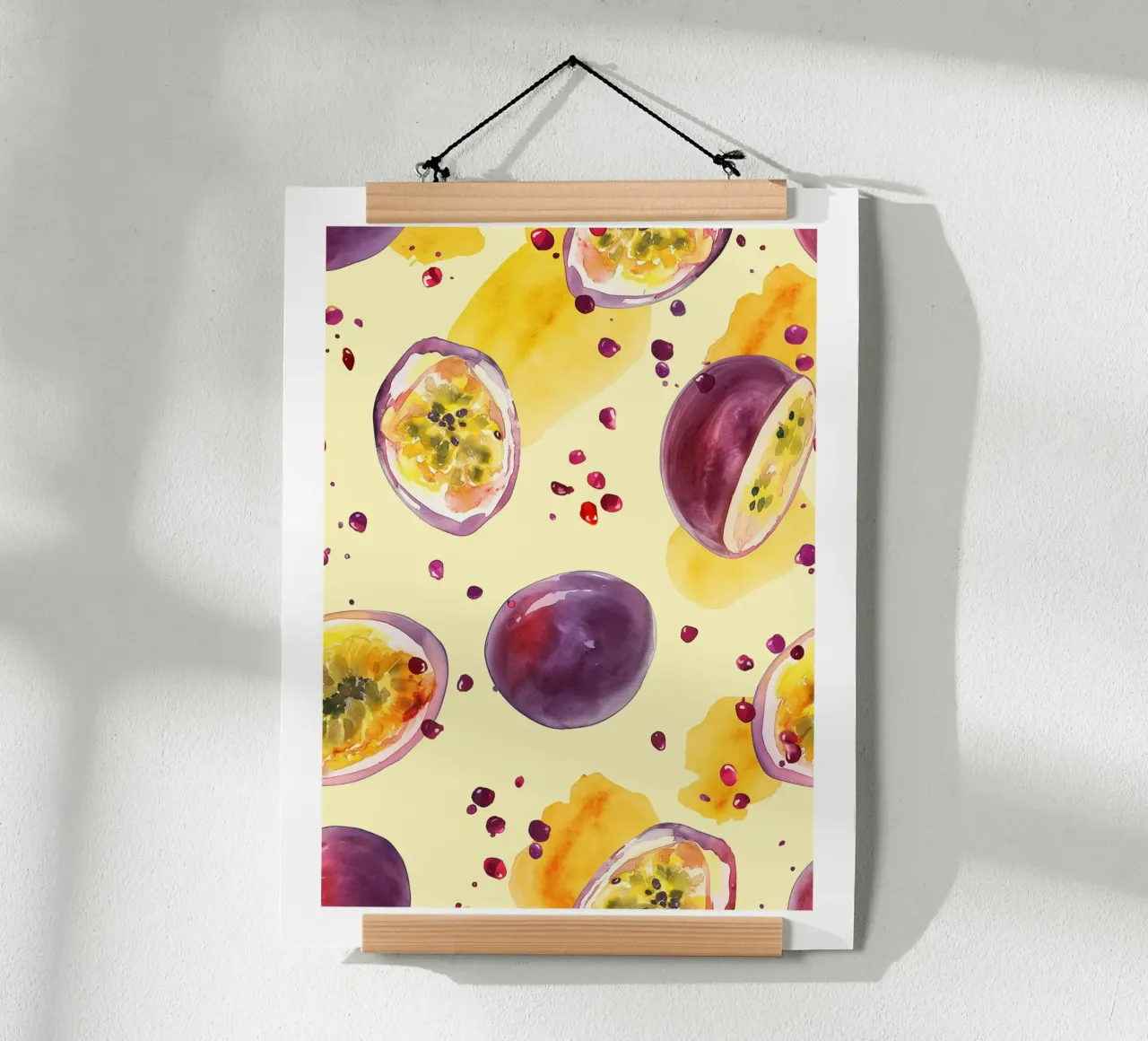 Scaglie di frutto della passione poster con telaio in legno da Spice & Style