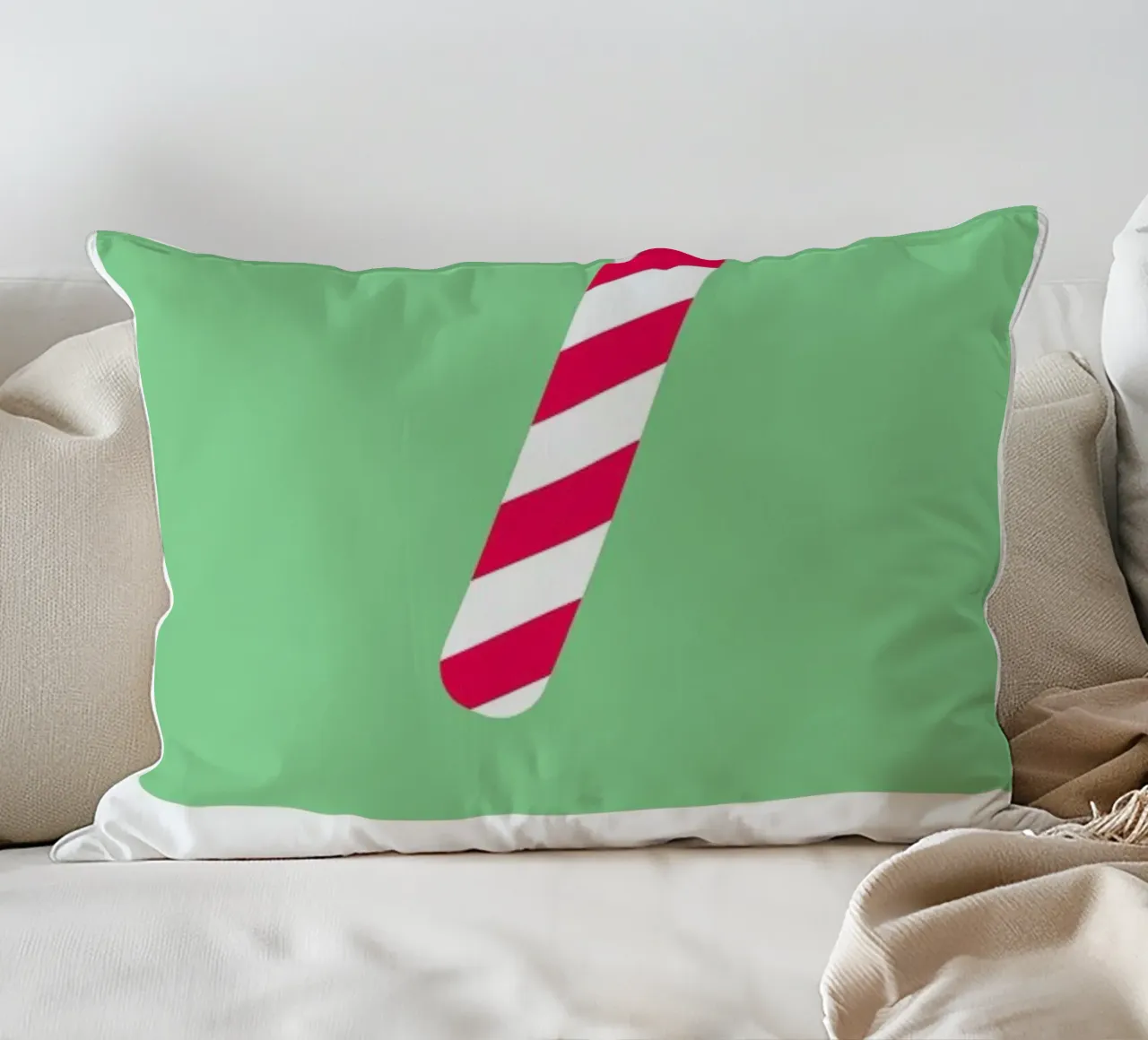 Food Alphabet Xmas Edition C cuscino da BLAEK Design Studio