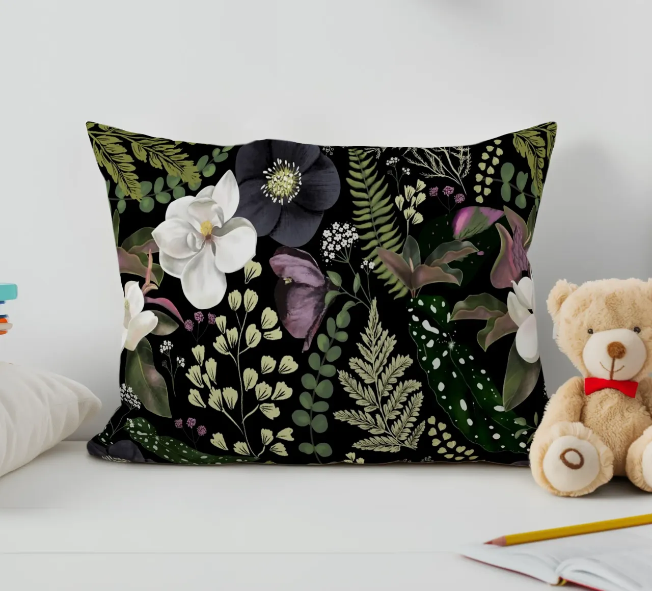 Dark Mystical Garden Botanical Pattern Kissen von anisillustration