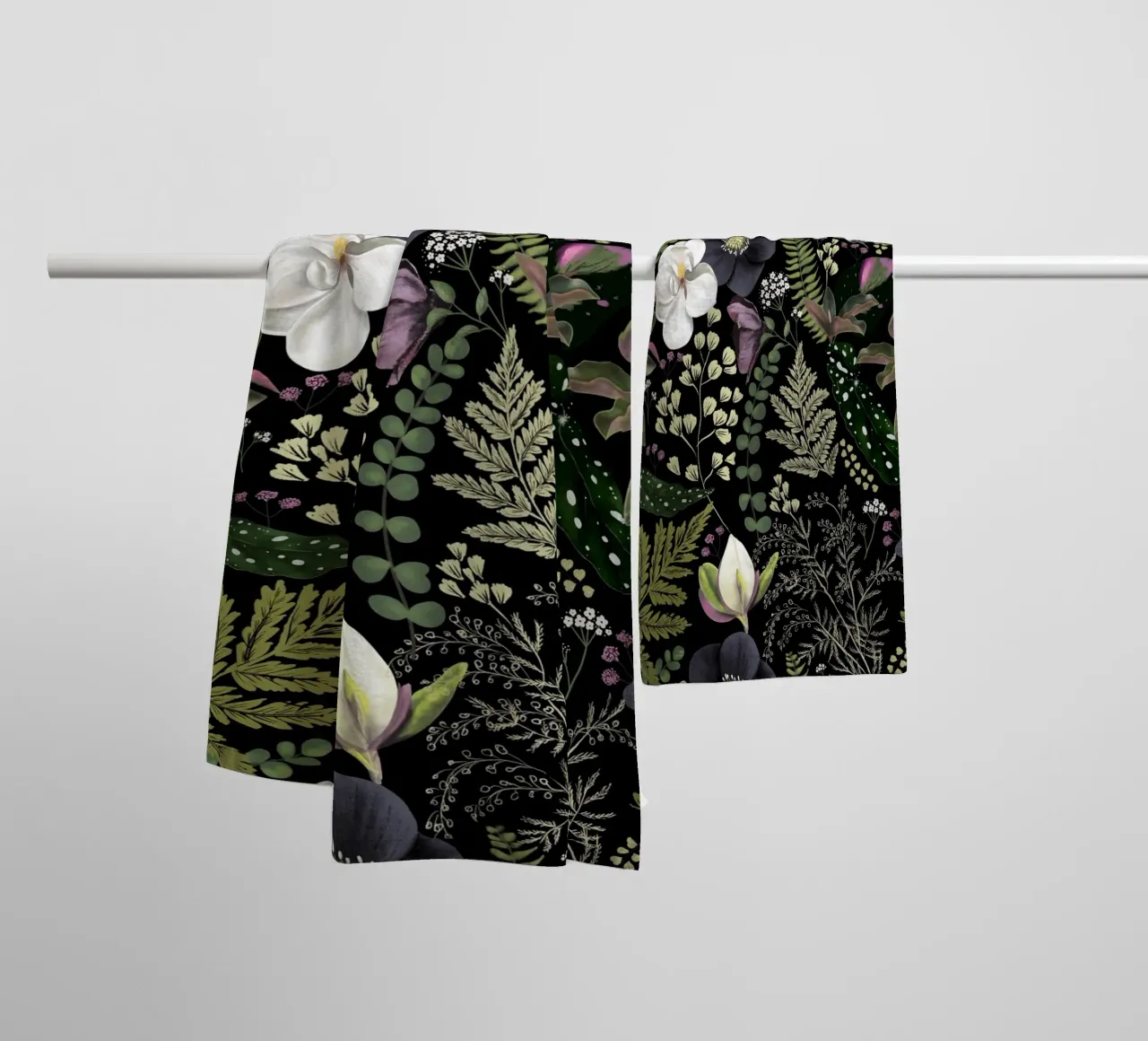 Dark Mystical Garden Botanical Pattern asciugamano da bagno da anisillustration