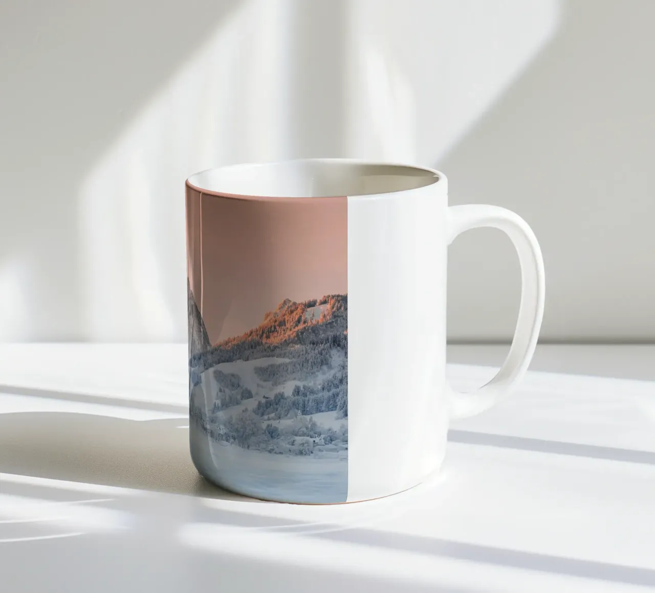 Alba invernale in Svizzera tazza in ceramica da Marcel Bisig
