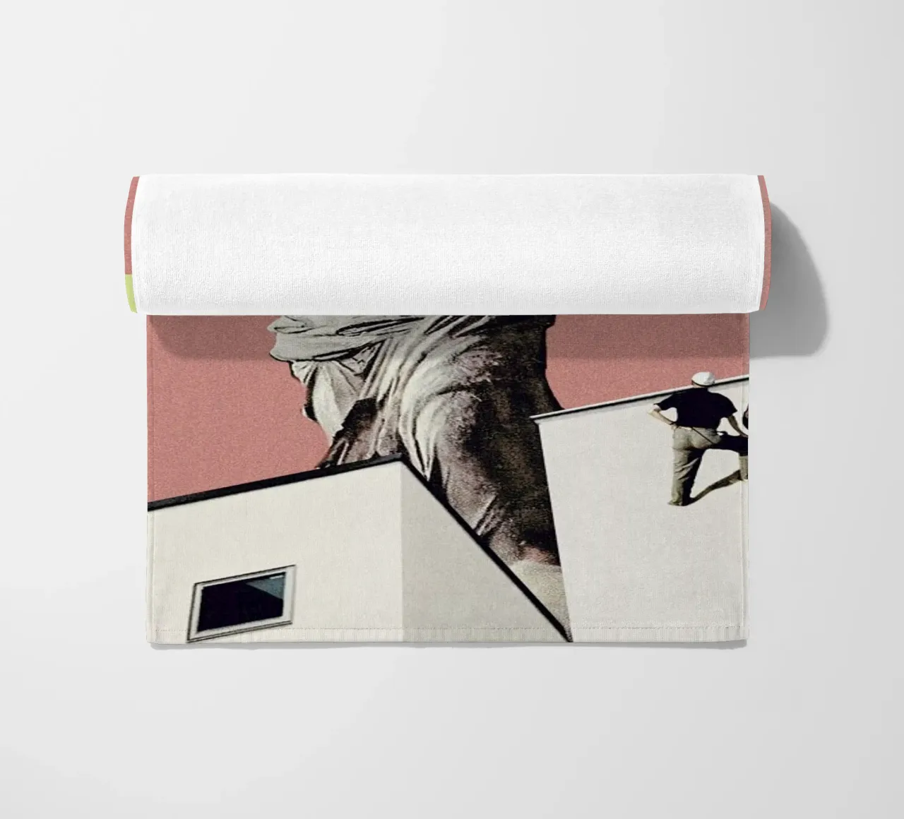 Holy Experience telo mare da Maarten Léon