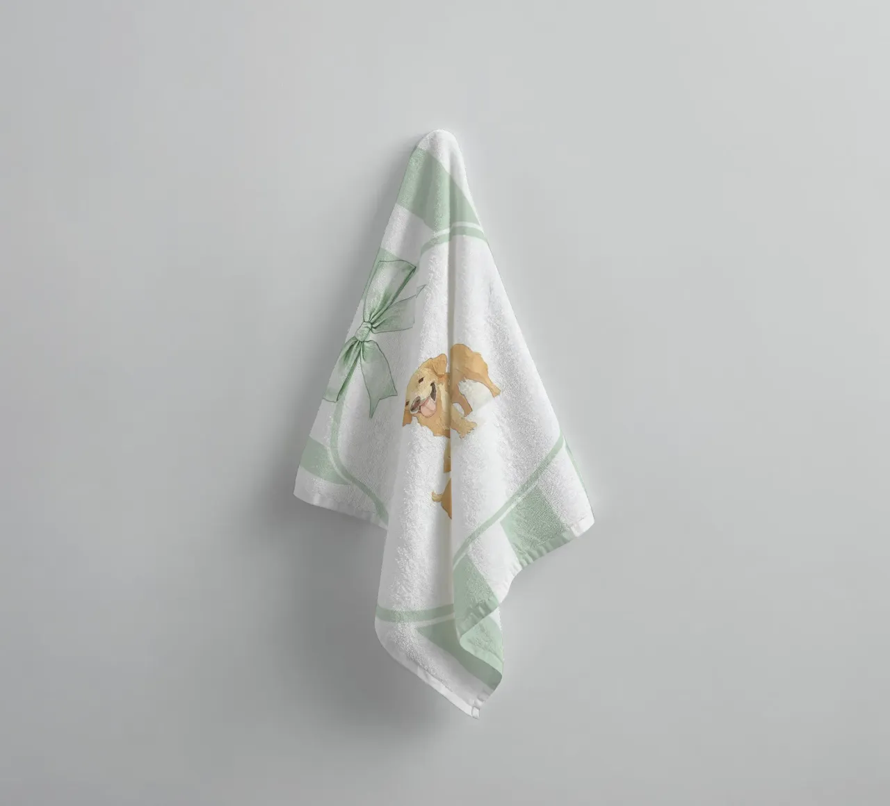 Golden Retriever et chiot dans la nature serviette de bain de Jungle Joy Art