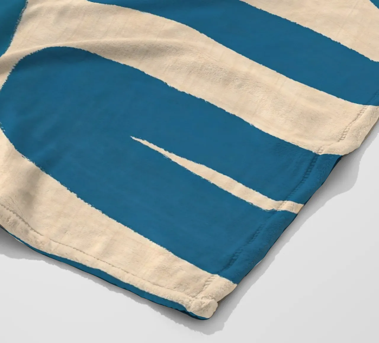 Labirinto astratto retrò - Linee moderne di metà secolo Blu coperta in pile da susanacosta