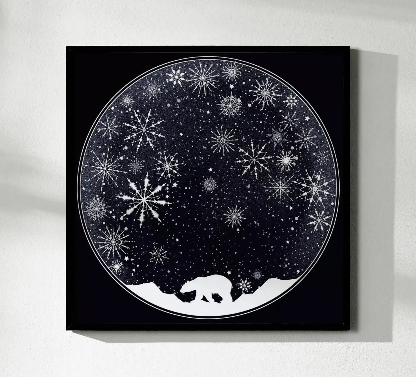 Snow Globe poster da Tobe Fonseca