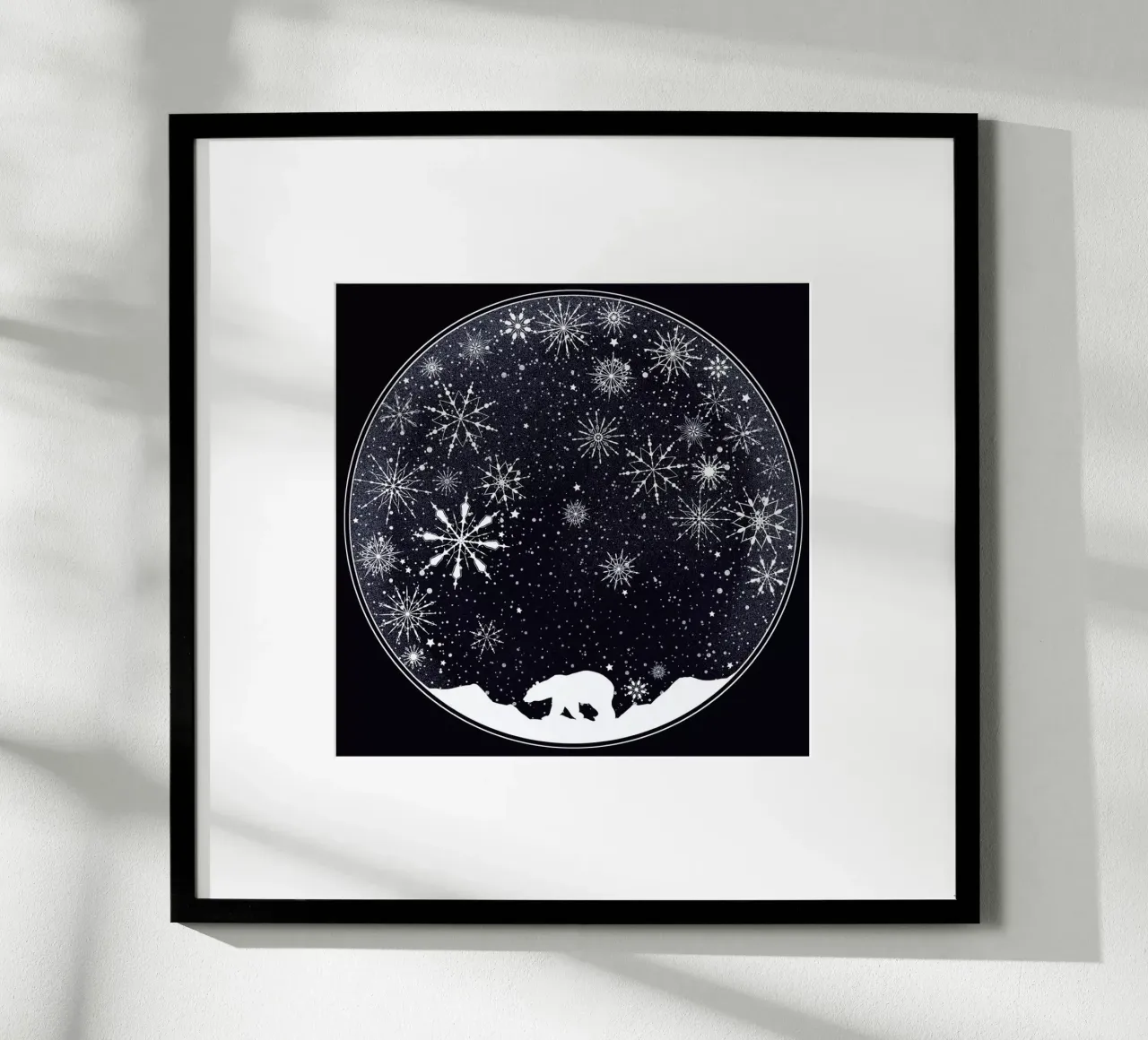 Snow Globe poster da Tobe Fonseca