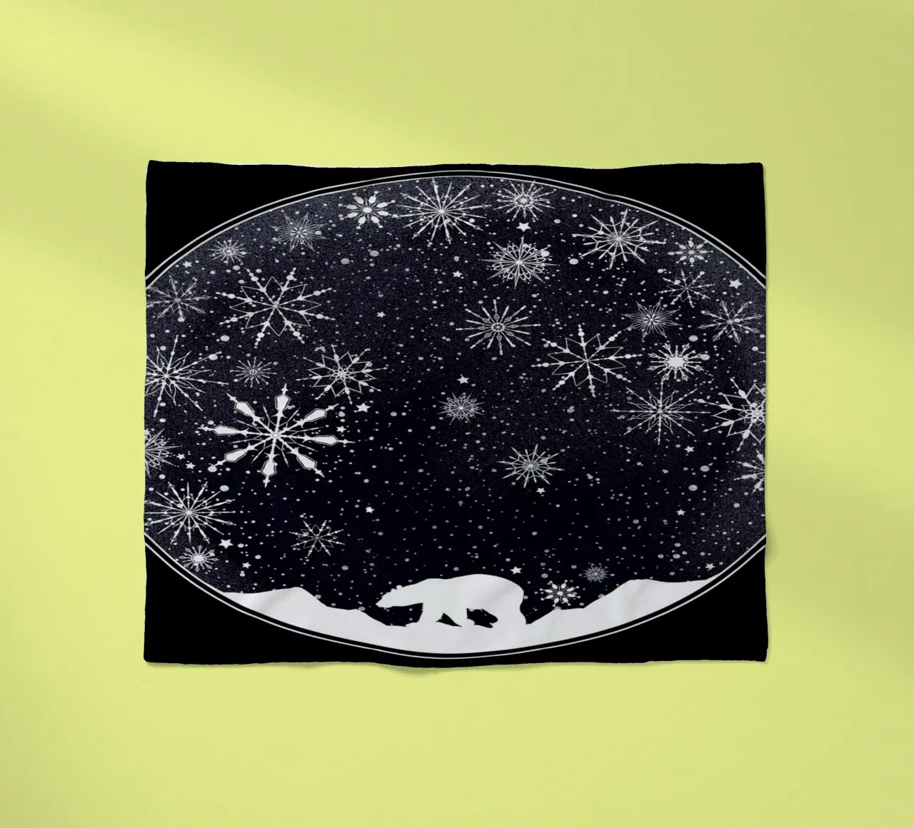 Snow Globe coperta in pile da Tobe Fonseca