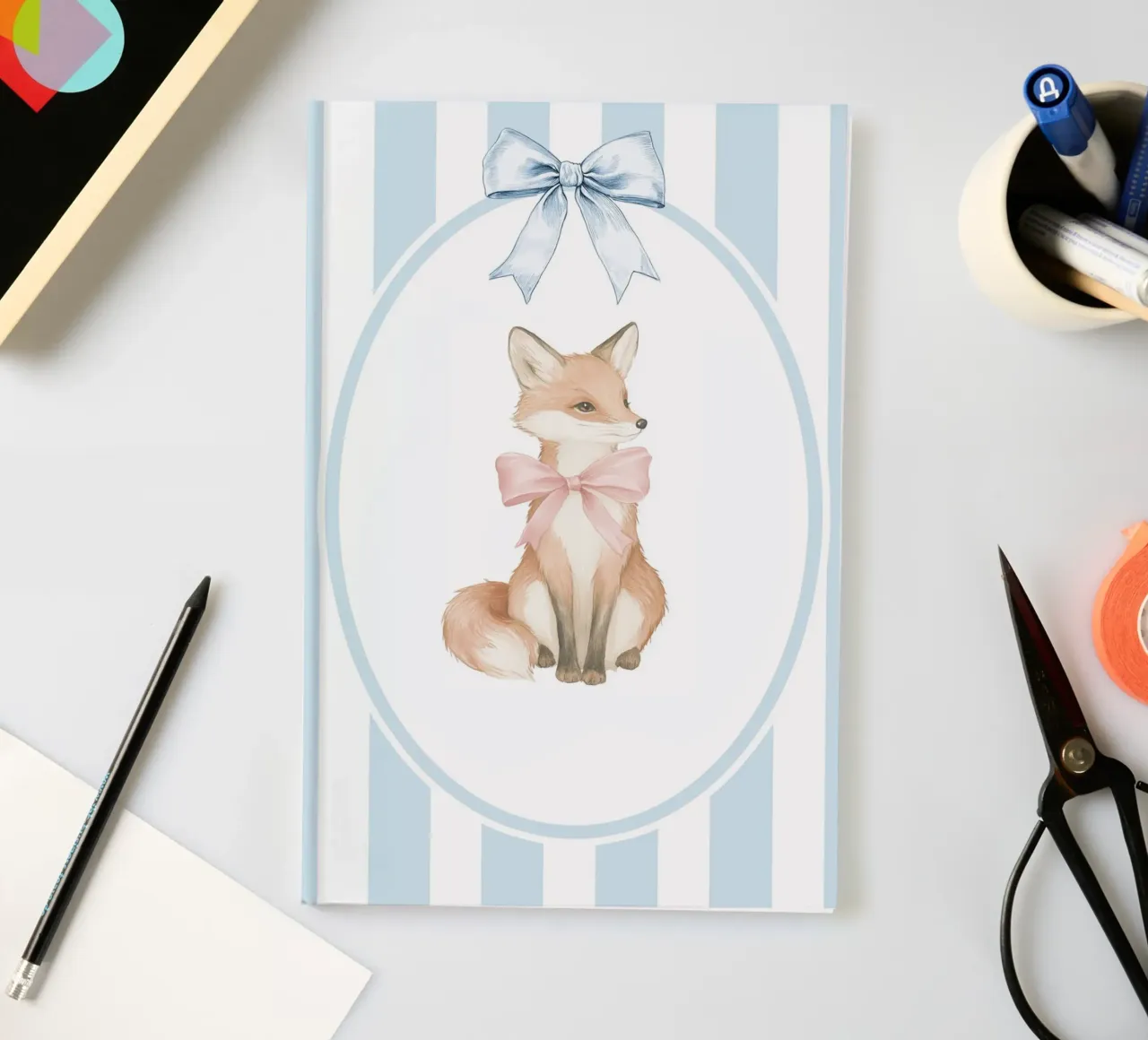 Illustrazione di volpe con strisce bianche e blu diario da Jungle Joy Art