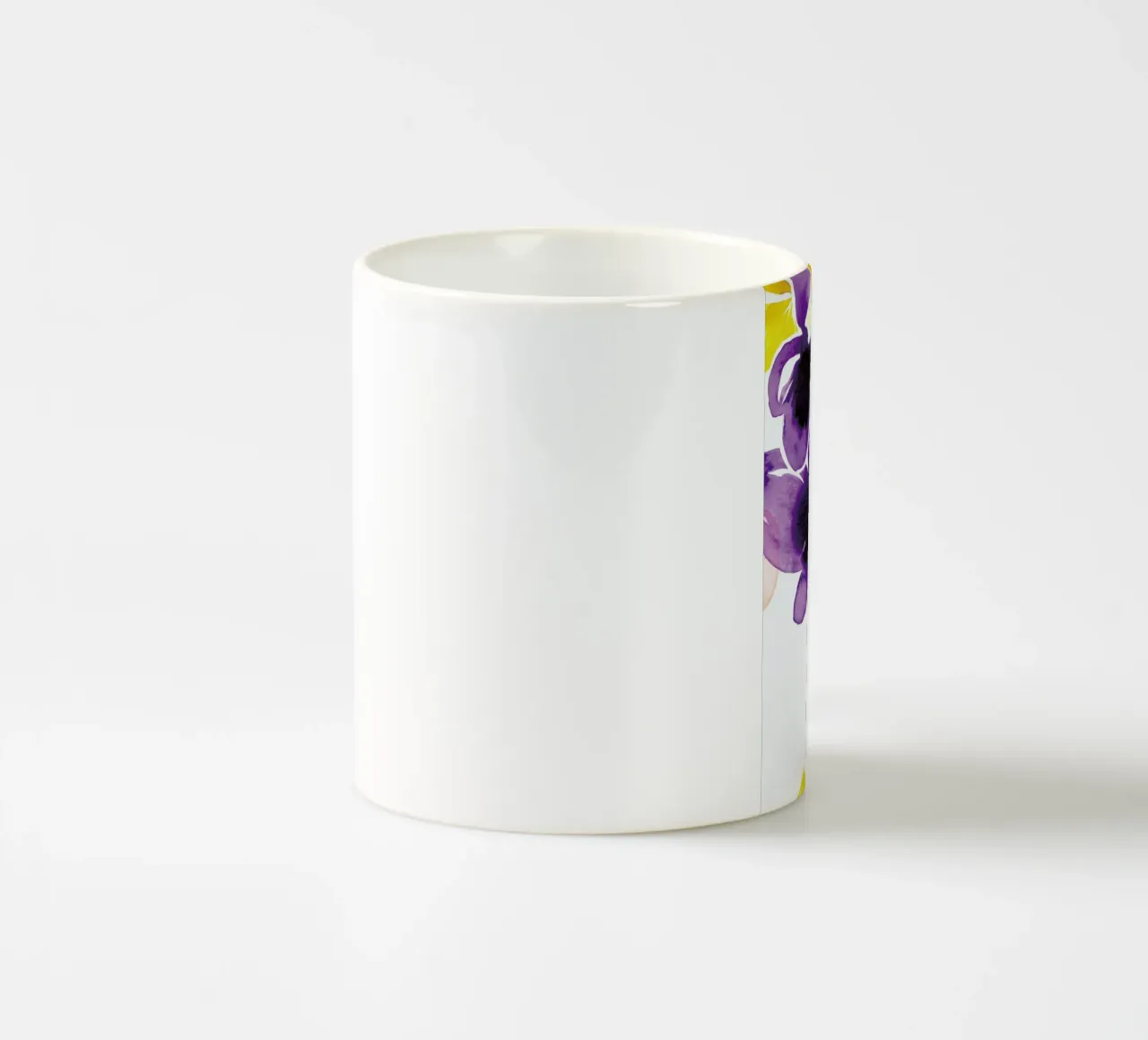 Hide Away Tree House tazza in ceramica da Ekaterina Koroleva