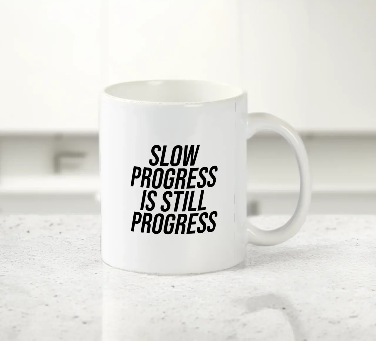Un progrès lent est toujours un progrès mug en céramique de Paigaam Studio