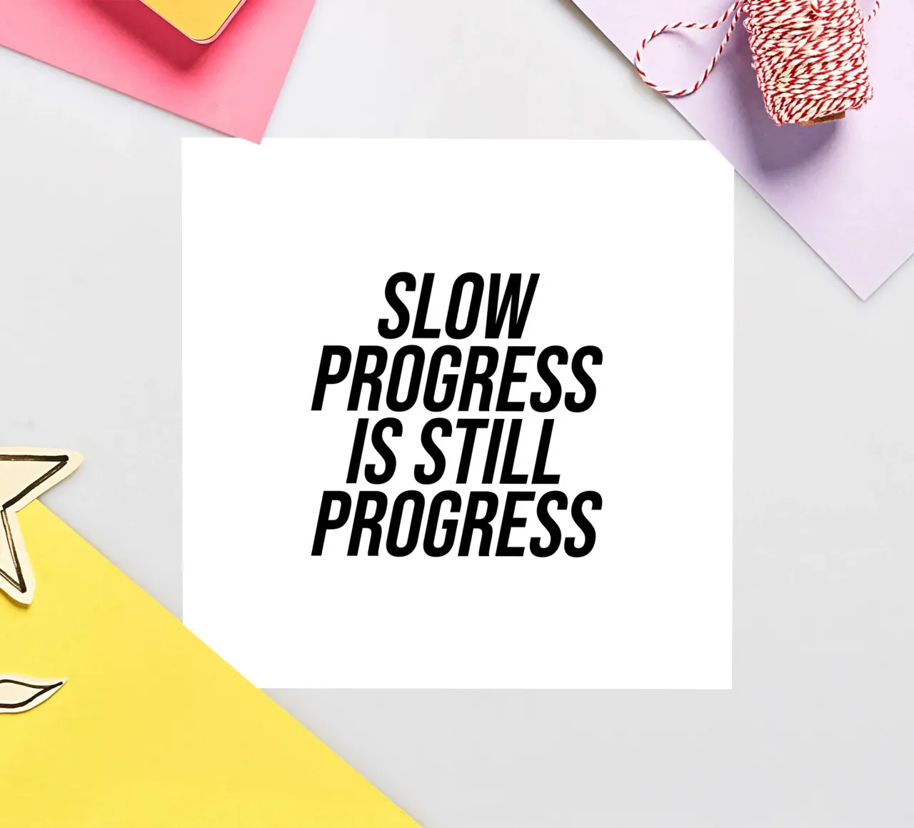 Un progresso lento รจ pur sempre una citazione di progresso adesivo da Paigaam Studio