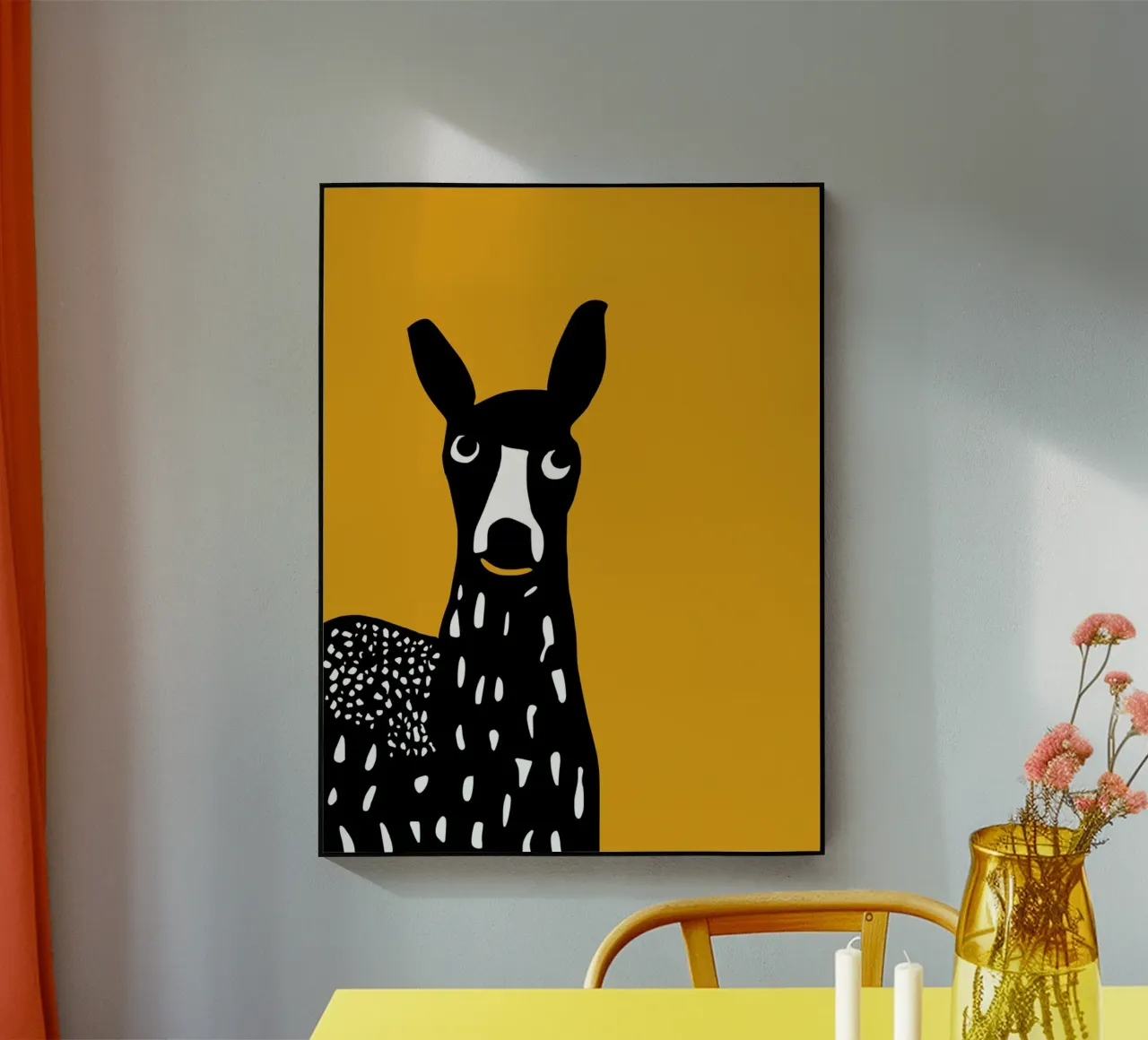 Yellow Lama plexiglass da Hey Vincent