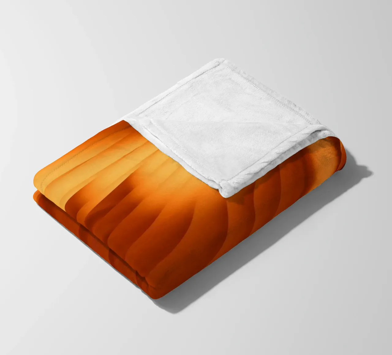Abstraktes geometrisches Muster in Orange Fleecedecke von Something for you