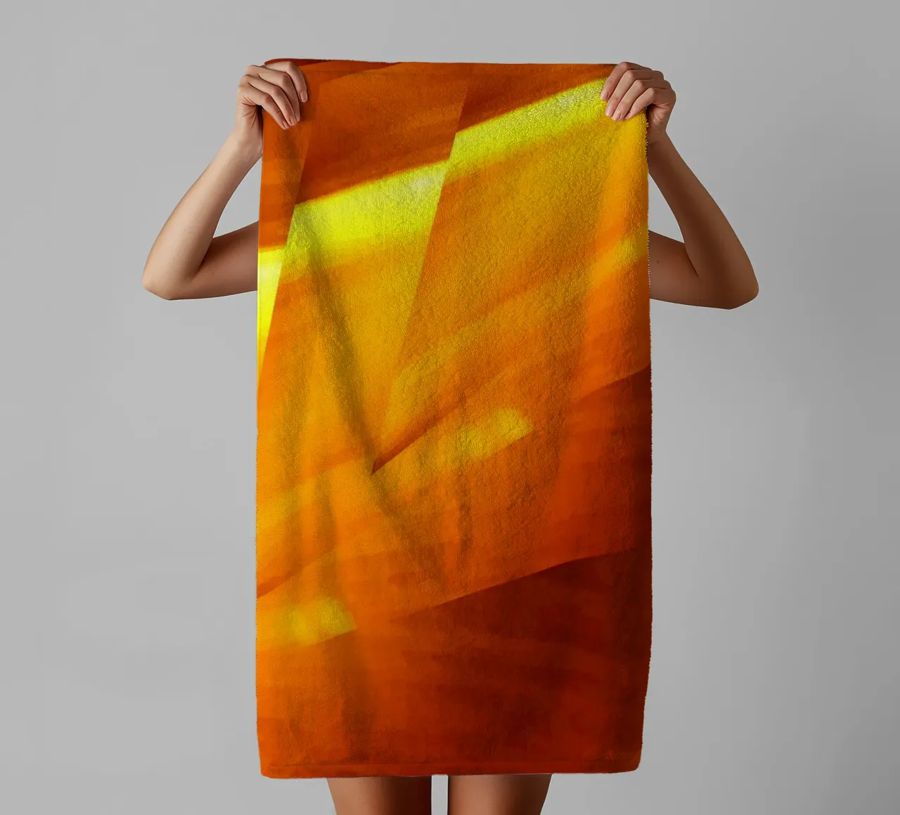 Abstraktes geometrisches Muster in gelb und orange Handtuch von Something for you