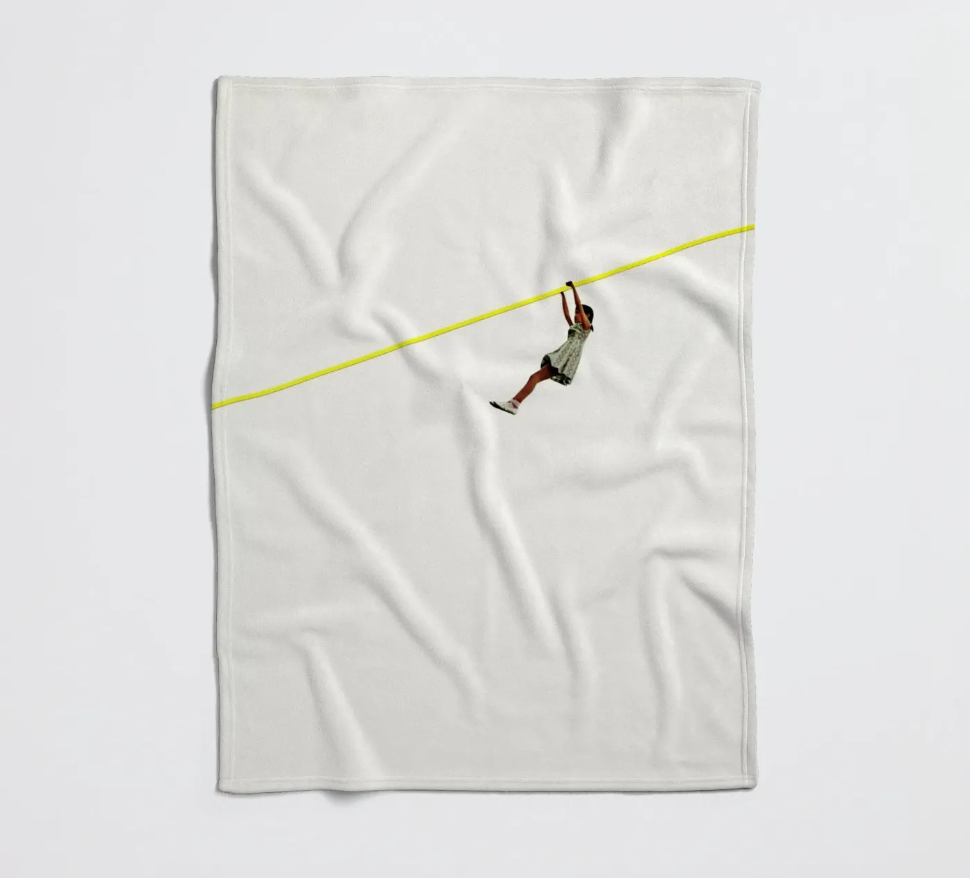 Zip Wire coperta in pile da Cassia Beck Collage