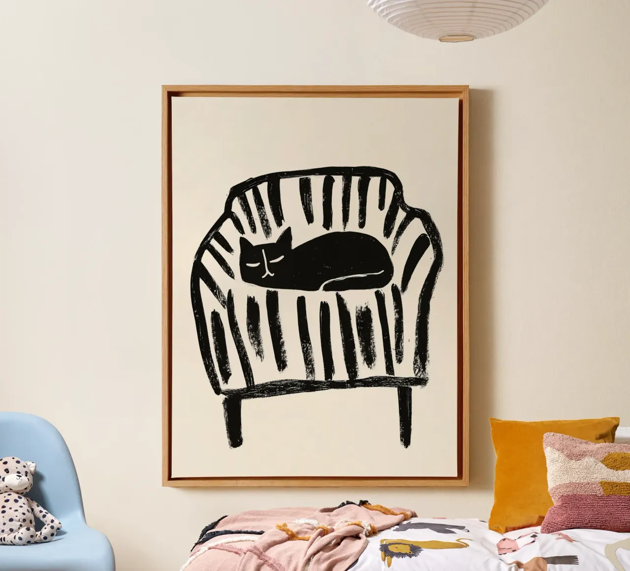 Kattenplek | Zwarte kat in gestreepte fauteuil canvas met Baklijst van Autofocus