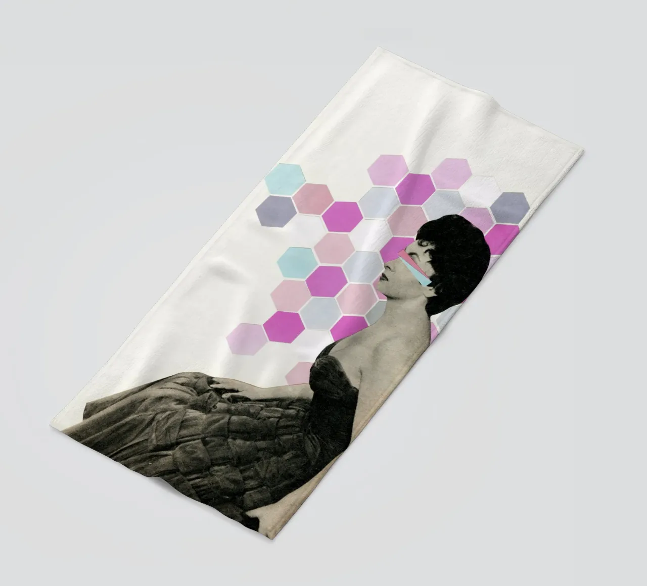 Fiordaliso telo mare da Cassia Beck Collage