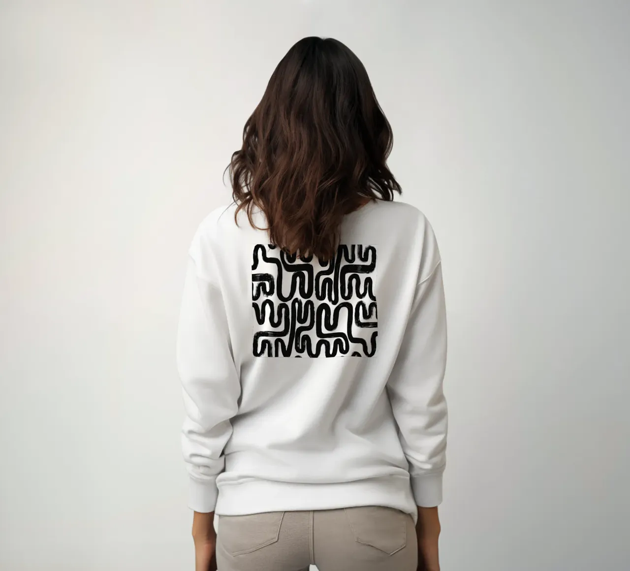 Labyrinth of lines - abstract pattern art in black and white sweatshirt by Kunst und Kontrast