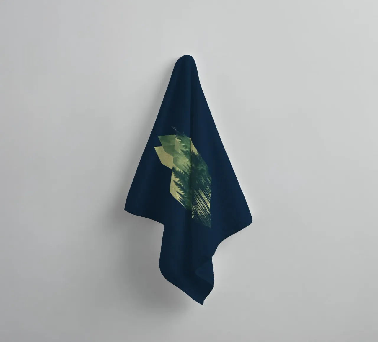 Green emerge 7 - icon asciugamano da bagno da The Quiet Senju