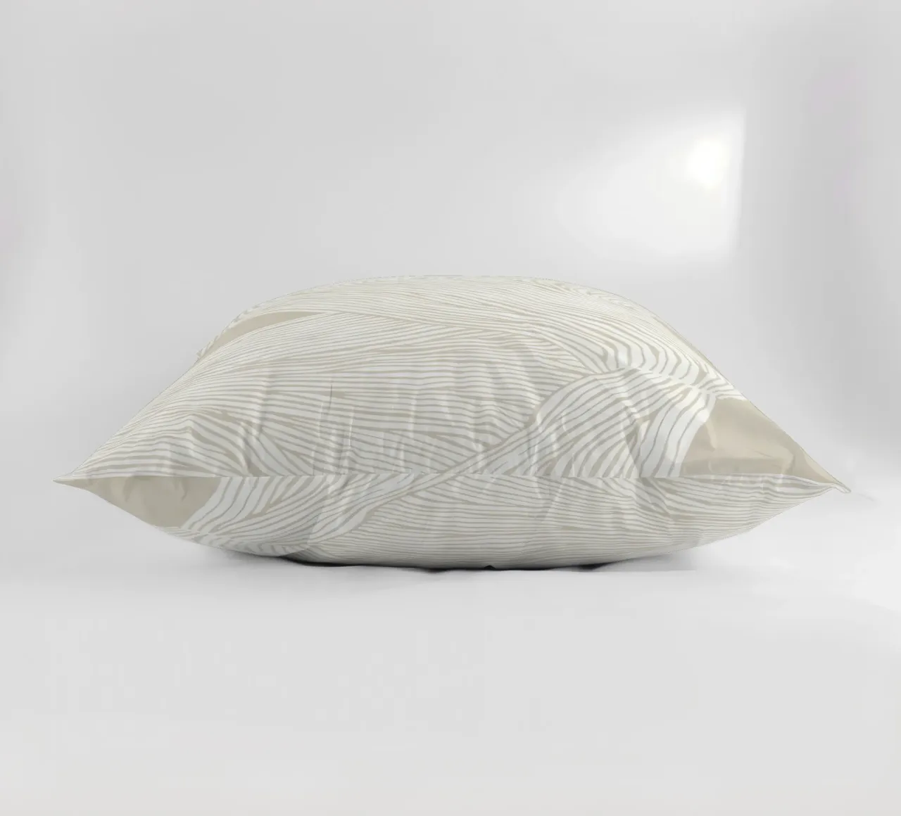 Linee fluide - eleganza astratta in color crema cuscino da Kunst und Kontrast