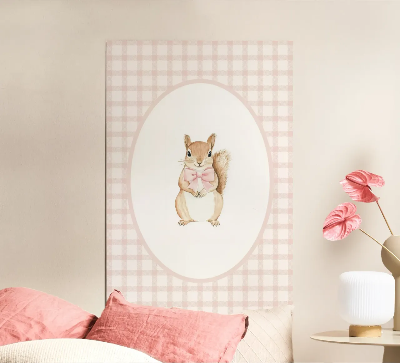 Illustration d'un écureuil avec un nœud rose poster avec cadre en aluminium de Jungle Joy Art