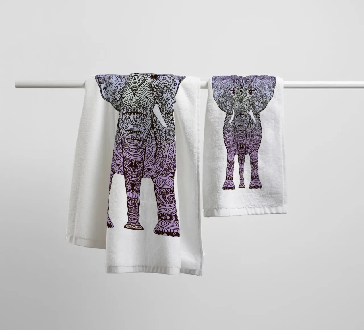 Purple Elephant asciugamano da bagno da Monika Strigel