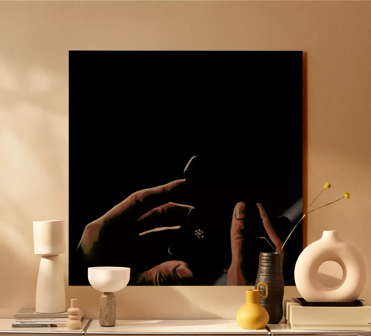 Main Bague plexiglass da Jérôme Romain