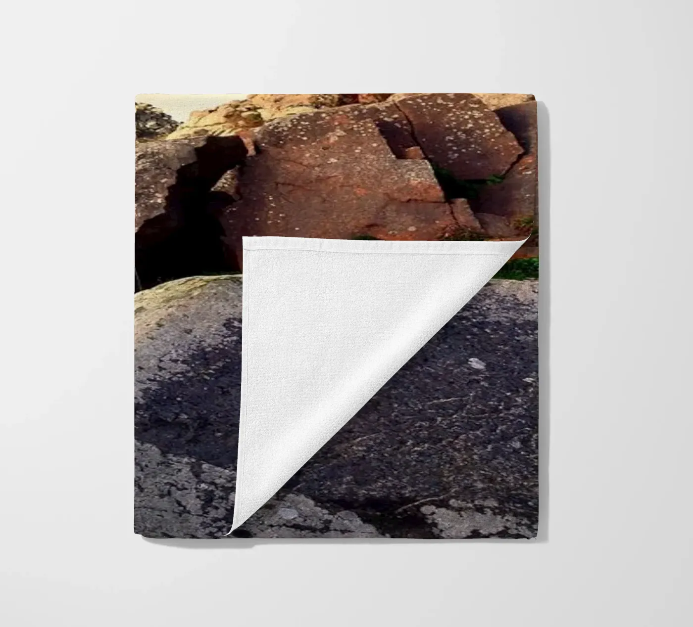 FAA183 beach towel by Thierry vobmann photography