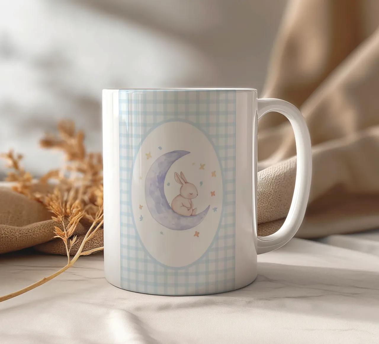 Coniglio su mezzaluna e stelle tazza in ceramica da Jungle Joy Art