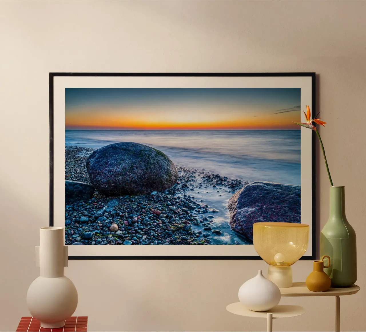 Rocce sulla spiaggia sassosa del Mar Baltico poster da Marcus Beckert | Fotografie