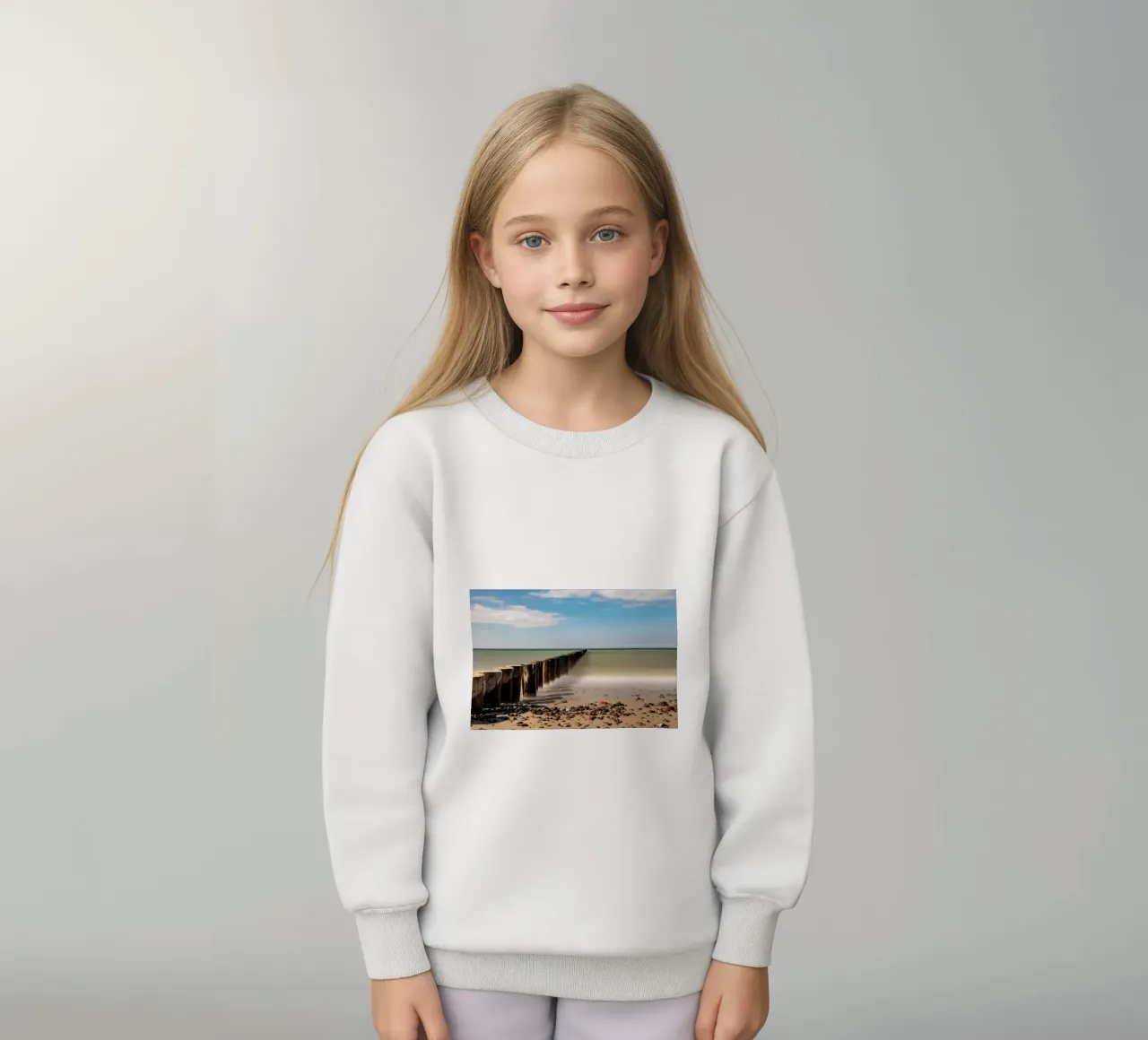 Groynes sulla spiaggia del Mar Baltico felpa bambino da Marcus Beckert | Fotografie