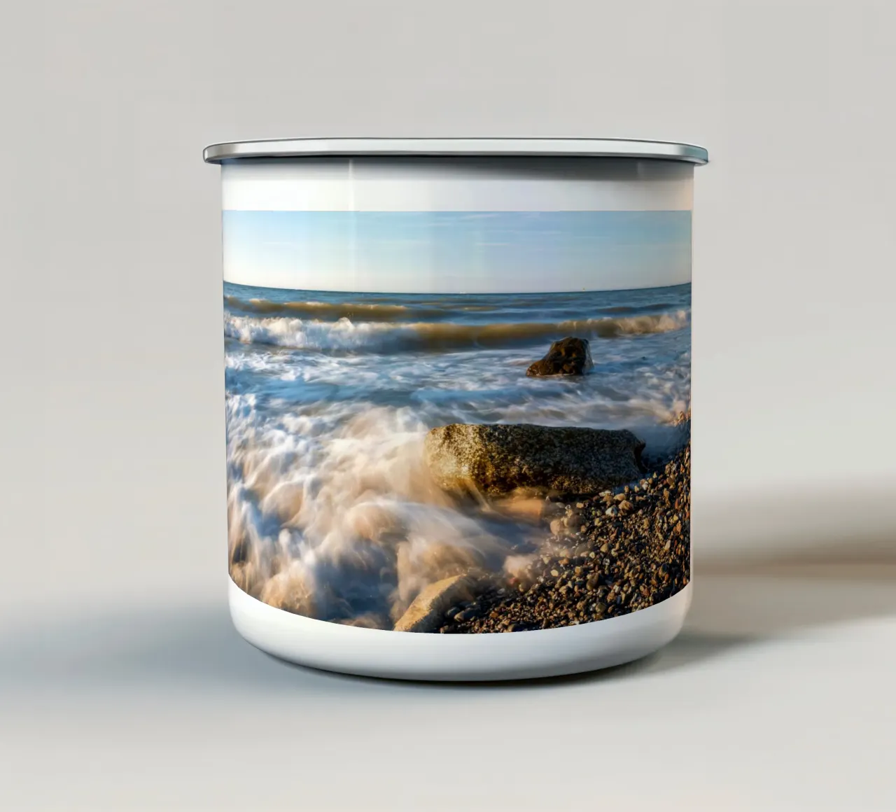 Onde sul Mar Baltico tazza in smalto da Marcus Beckert | Fotografie